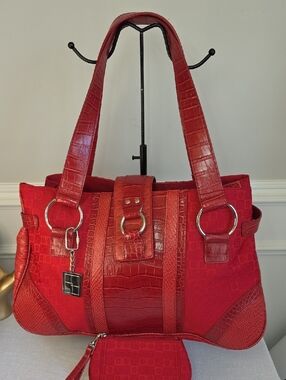 Worthington Red Croc-Embossed Tote Bag & Wristlet